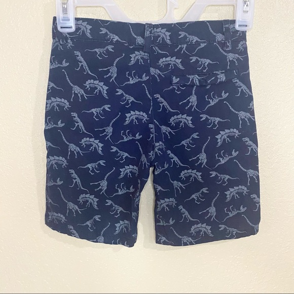 Craft and Flow | Dino shorts Boys Size 6 - Picture 2 of 5